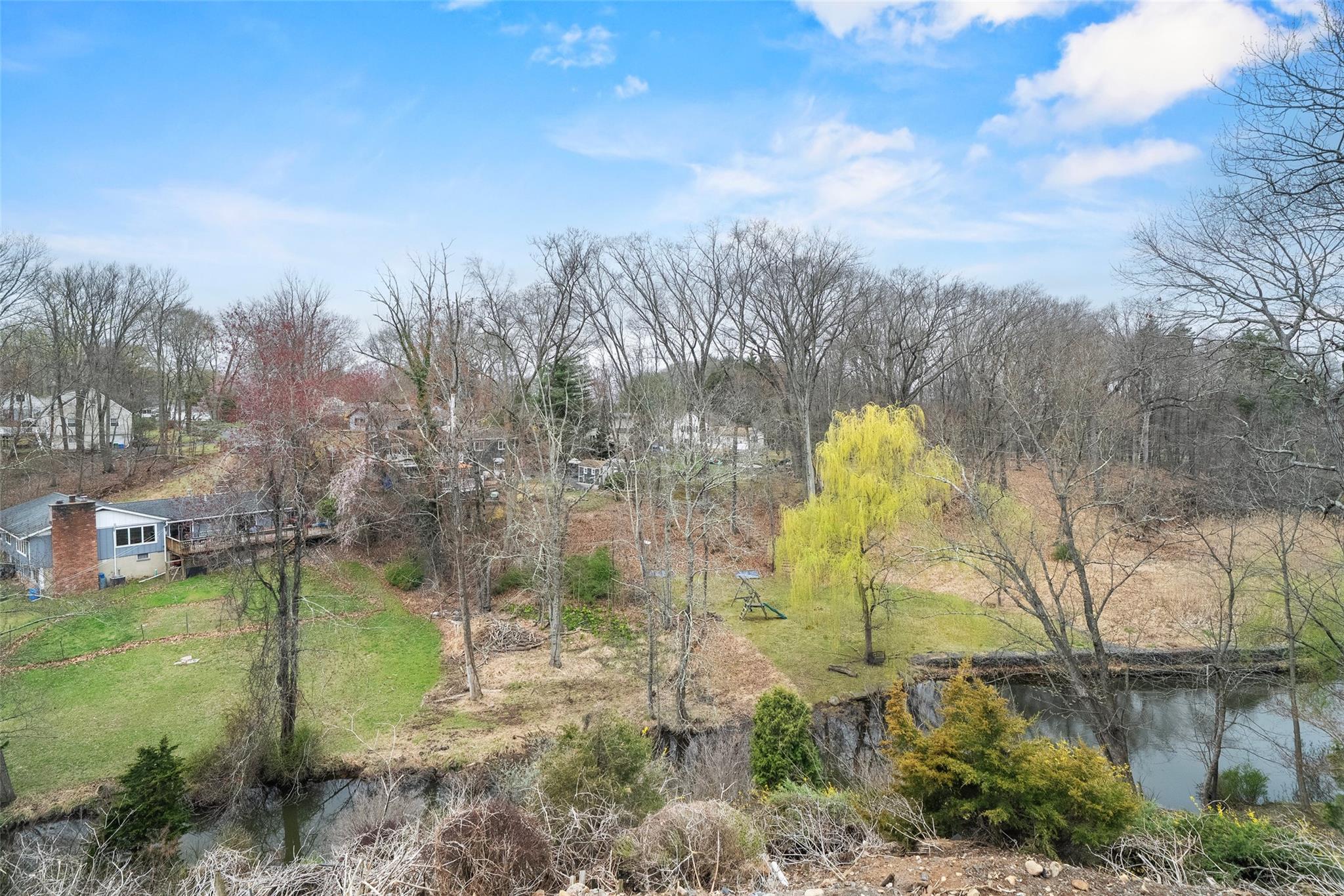 377 Jeffrey Place, Valley Cottage, New York image 4