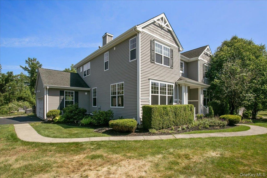 Photo of 236 Buttonwood Way, Hopewell Junction, NY 12533 (MLS # 1023638)