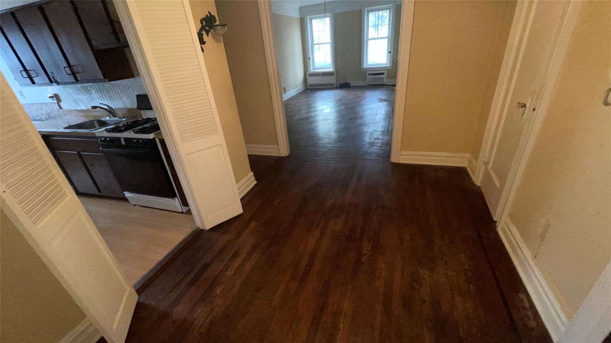 12 Hamilton Place #A4, Garden City, New York image 2
