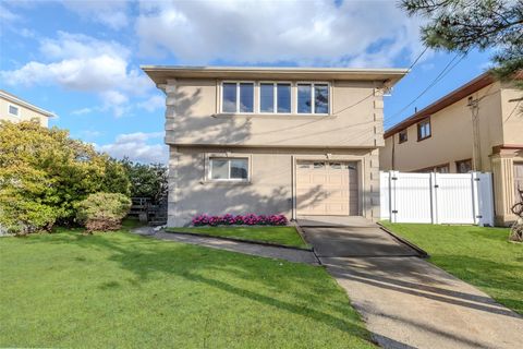 Photo of 883 S Long Beach Avenue, Freeport, NY 11520 (MLS # 808396) Photo of 883 S Long Beach Avenue, Freeport, NY 11520 (MLS # 808396)