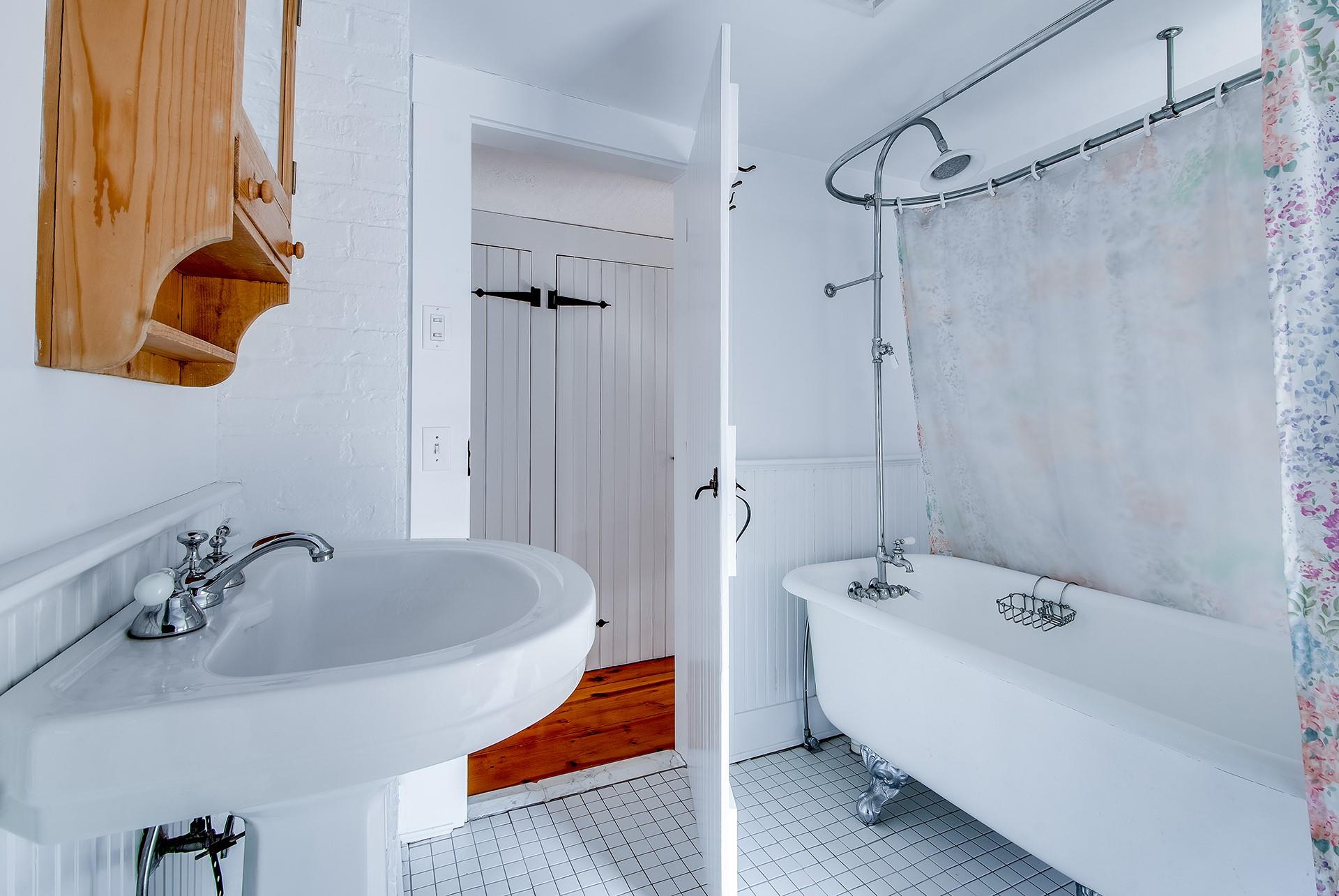152 Three Mile Harbor Road, East Hampton, New York image 11
