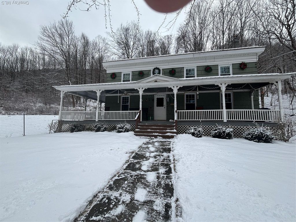 Photo of 310 River Rd, Deposit, NY 13754 (MLS # 952931)