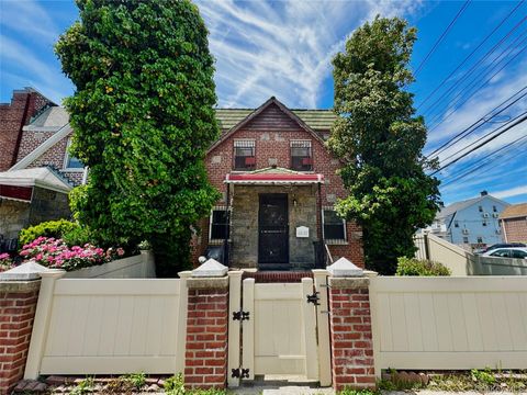 Homes For Sale - 2002 150th Street<br/> Whitestone, NY 11357