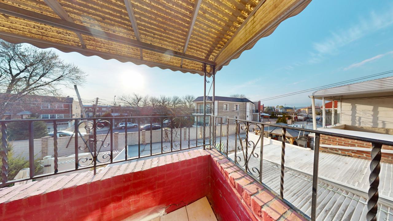 6538 75th Place, Middle Village, New York image 6
