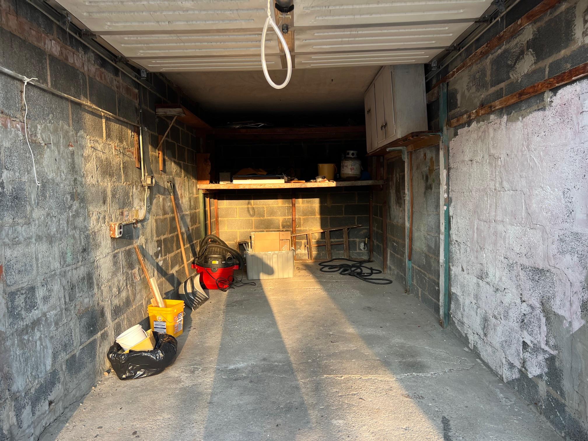 6538 75th Place, Middle Village, New York image 17