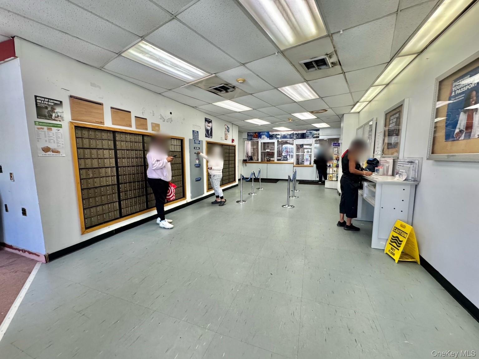 3480-3490 Boston/Eastchester (3377) Road