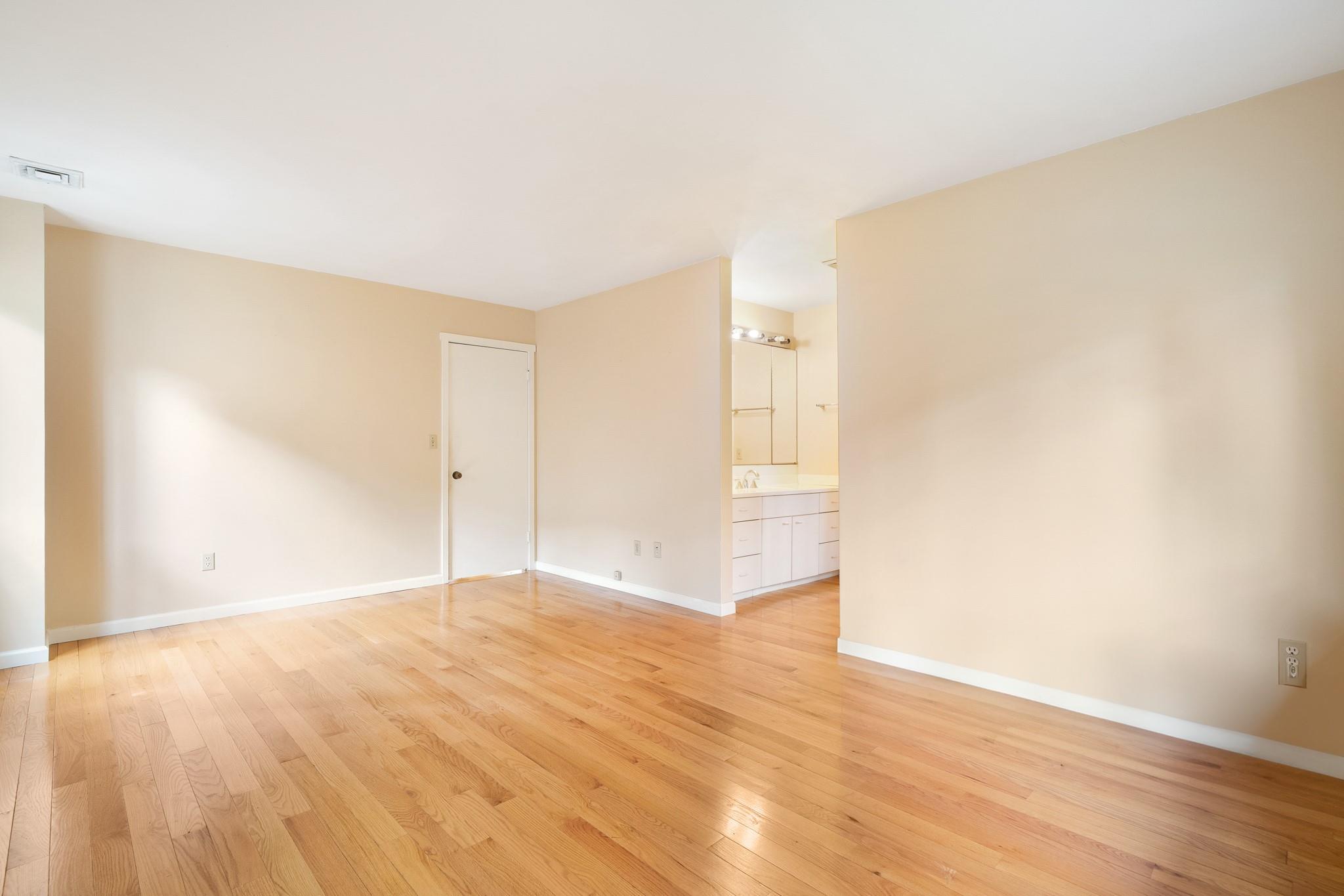 367 Martling Avenue, Tarrytown, New York image 17