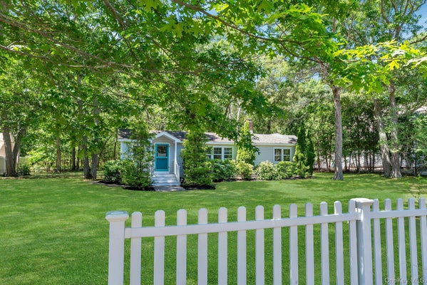 420 SIGSBEE RD, MATTITUCK, NY 11952 - Image a41cec2933e7aef80d4e723d26a6d454/2943458598