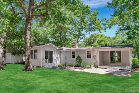 Homes For Sale - 420 Sigsbee Road<br/> Mattituck, NY 11952