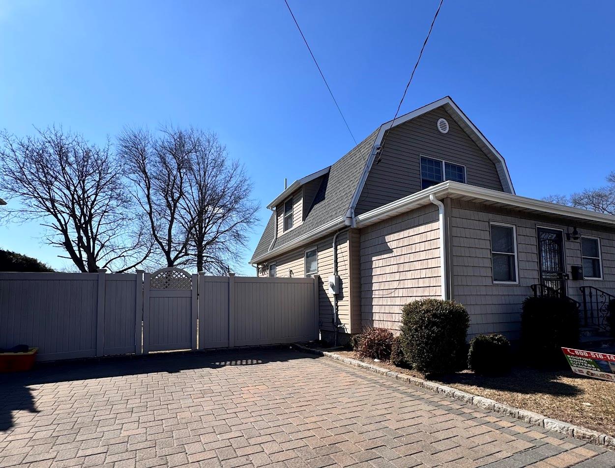 1089 Tulip Avenue, Franklin Square, New York image 2