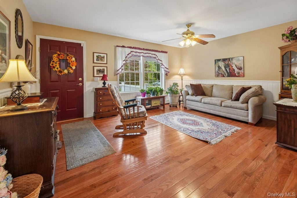 Photo of 131 King Road, Middletown, NY 10941 (MLS # 1057728)