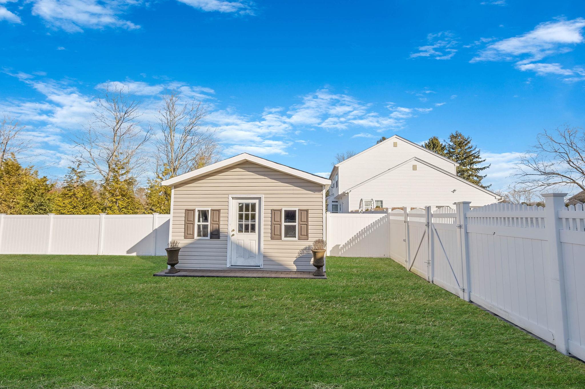 17 Bittersweet Lane, Center Moriches, New York image 36
