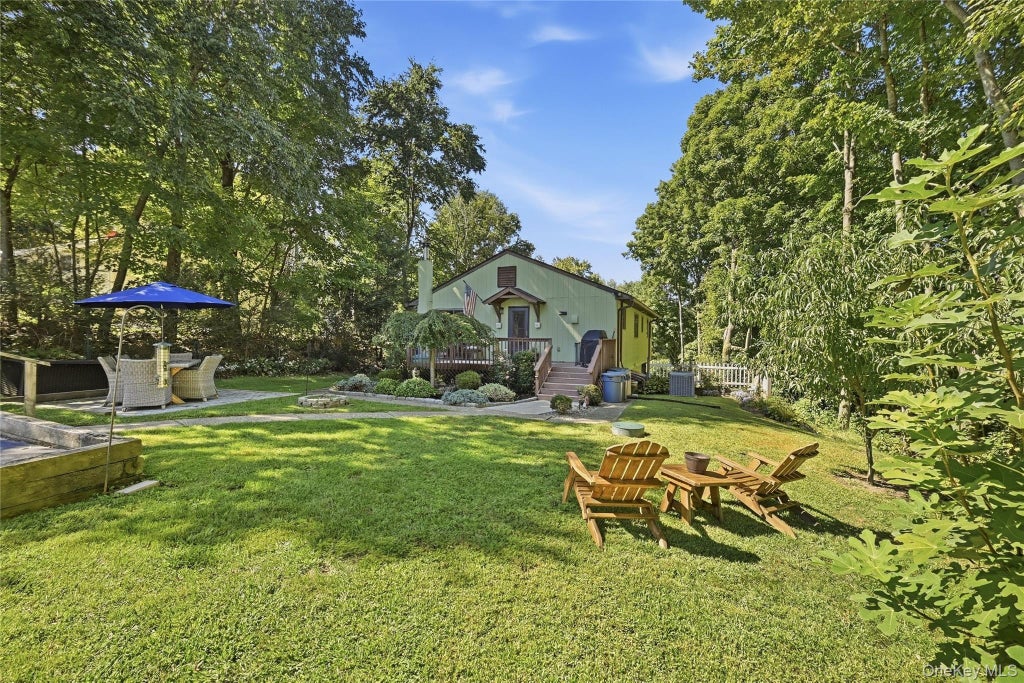 Photo of 14 Young Street, Cortlandt Manor, NY 10567 (MLS # 1053721)