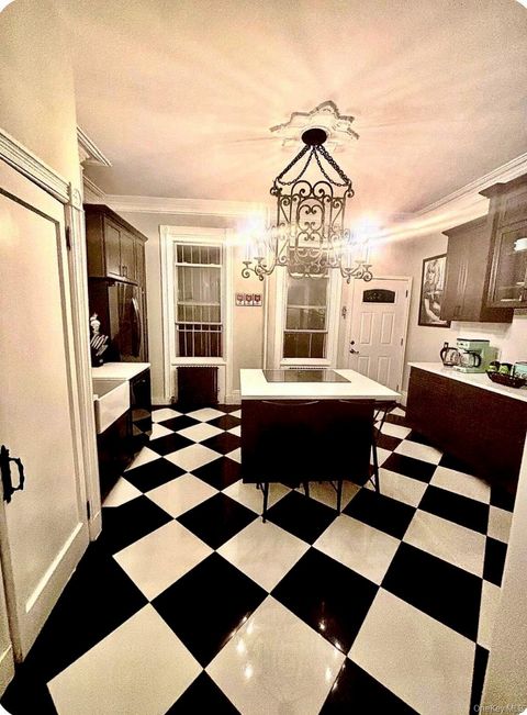 282 163rd Street E Bronx NY 10451