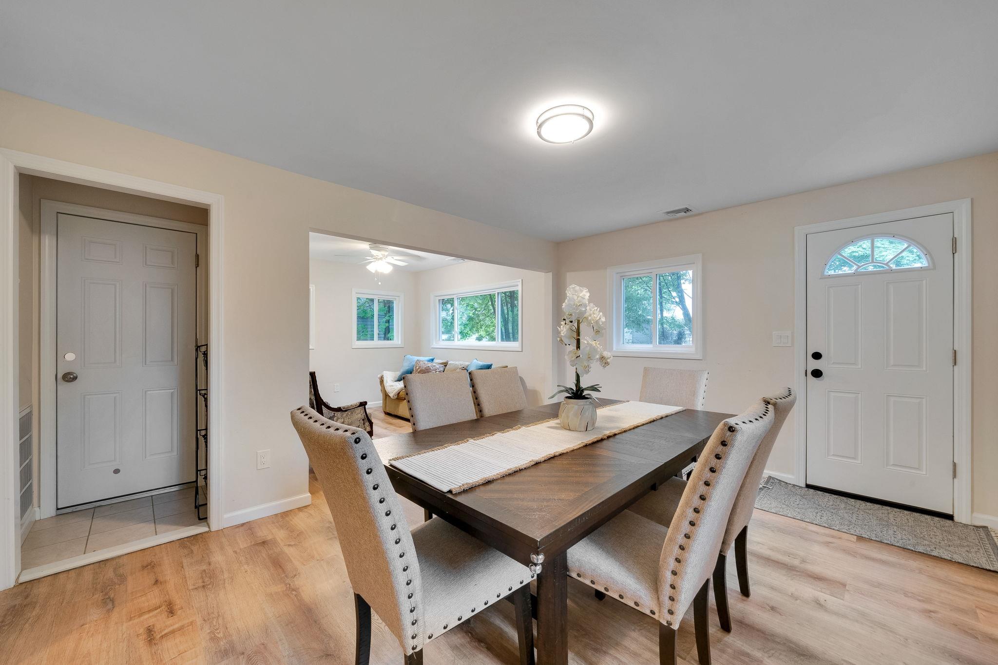 38 18th Avenue, Bay Shore, New York image 11