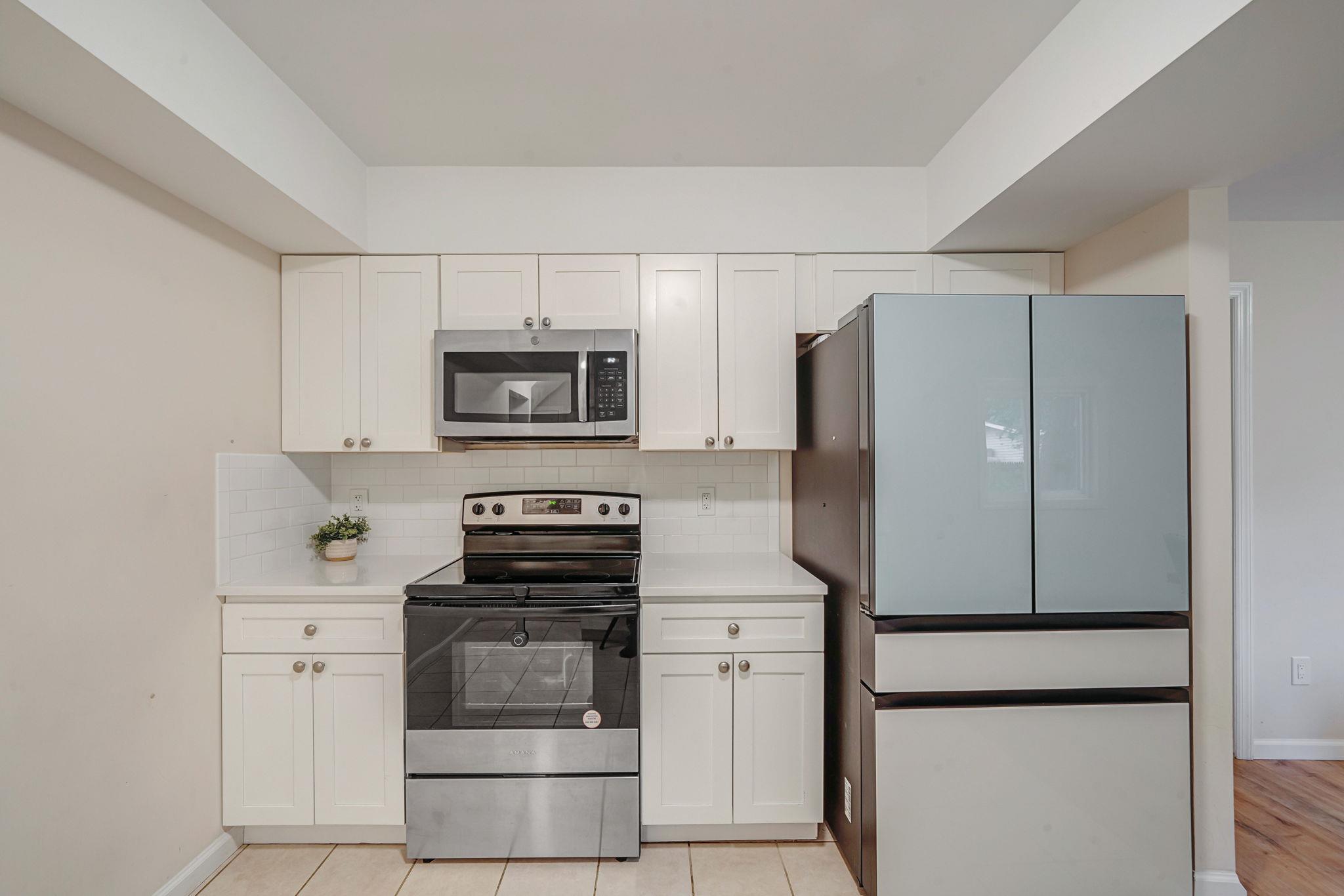 38 18th Avenue, Bay Shore, New York image 9