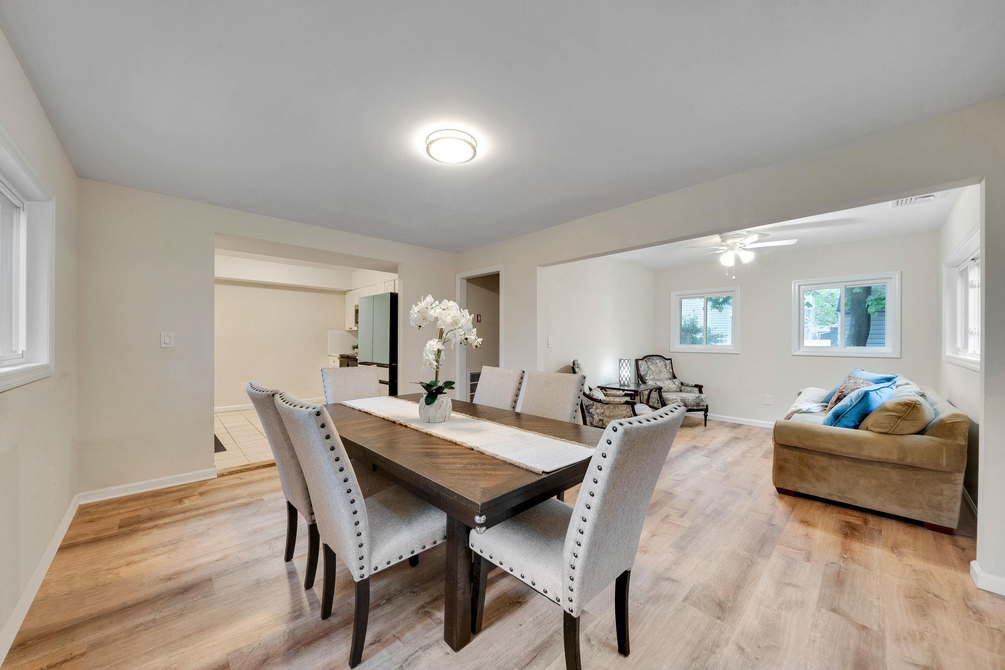 38 18th Avenue, Bay Shore, New York image 12