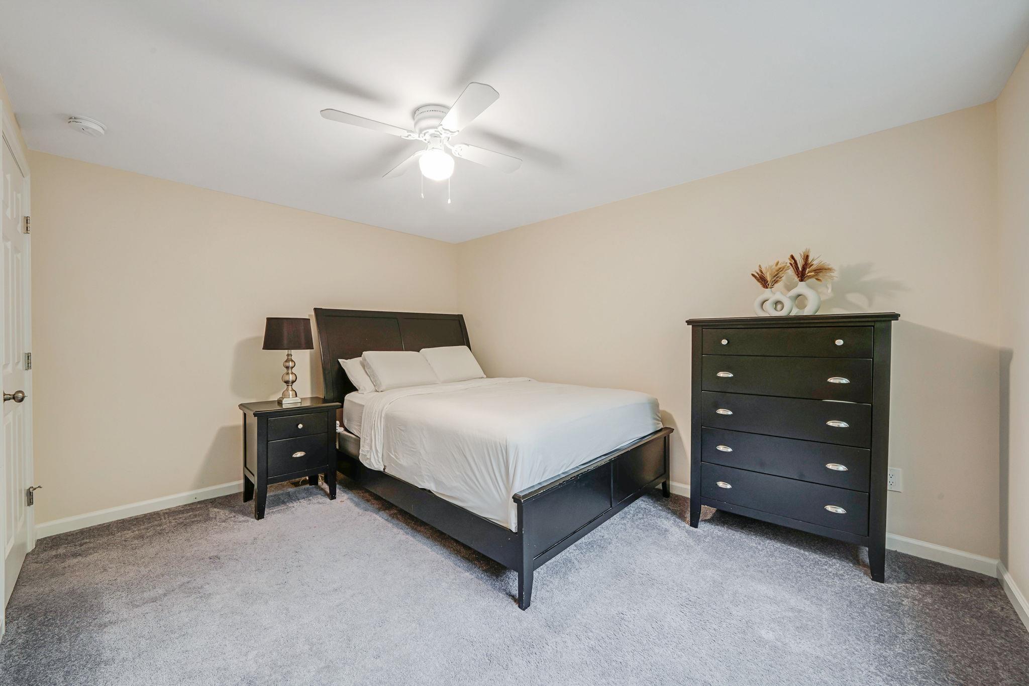 38 18th Avenue, Bay Shore, New York image 19