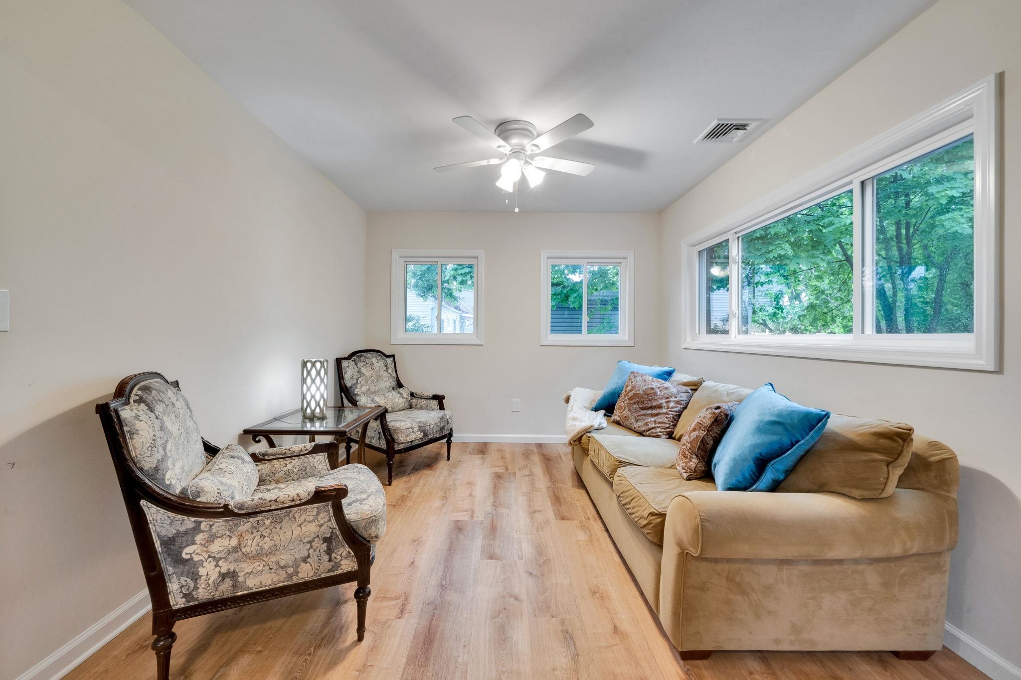 38 18th Avenue, Bay Shore, New York image 13
