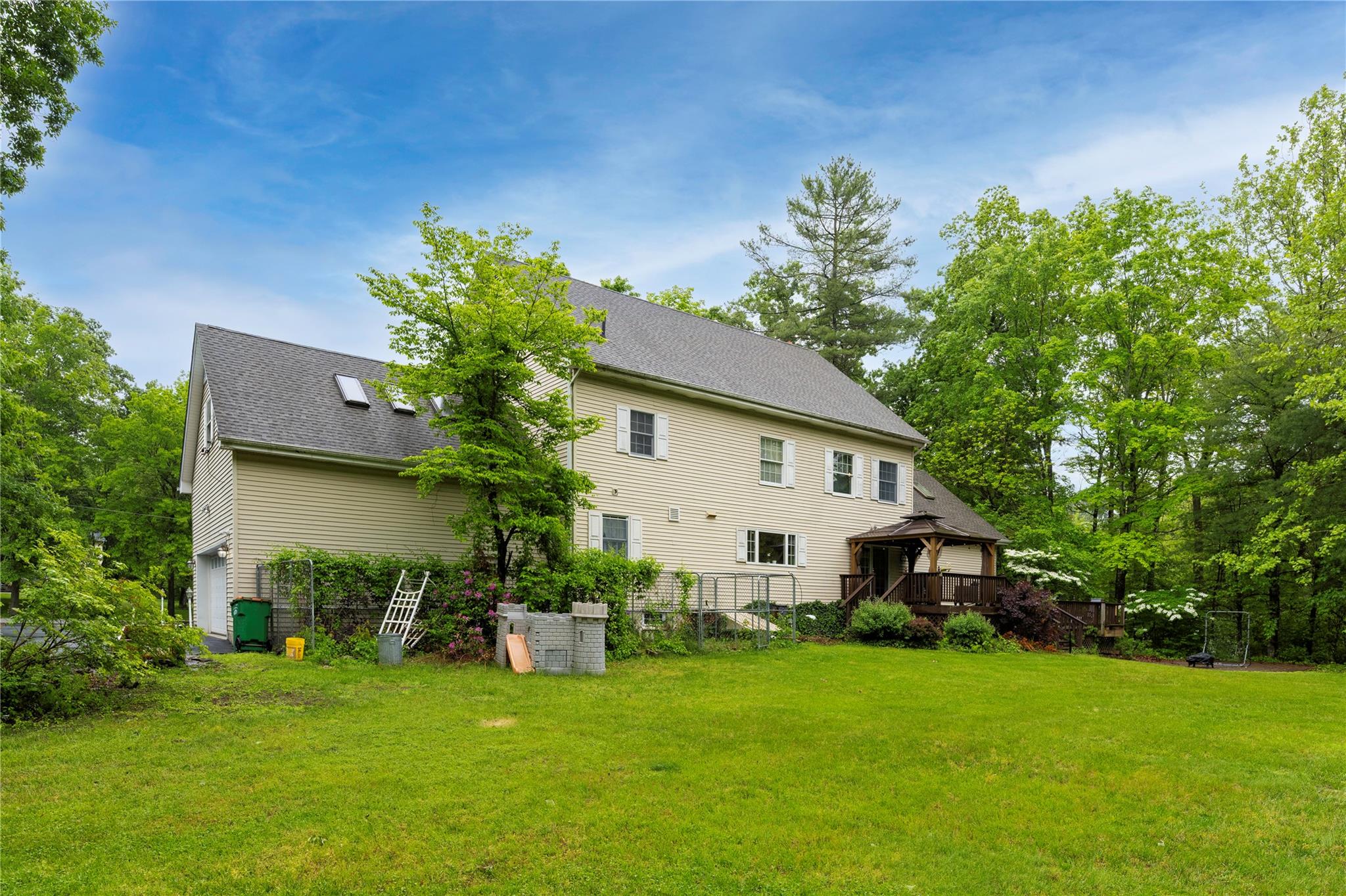 17 Stonegate Drive, Hyde Park, New York image 35