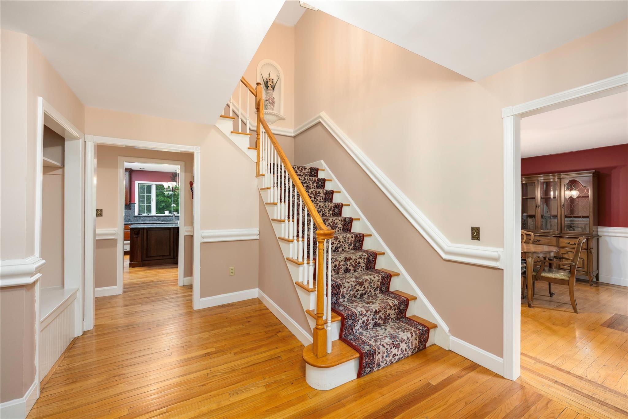 17 Stonegate Drive, Hyde Park, New York image 7