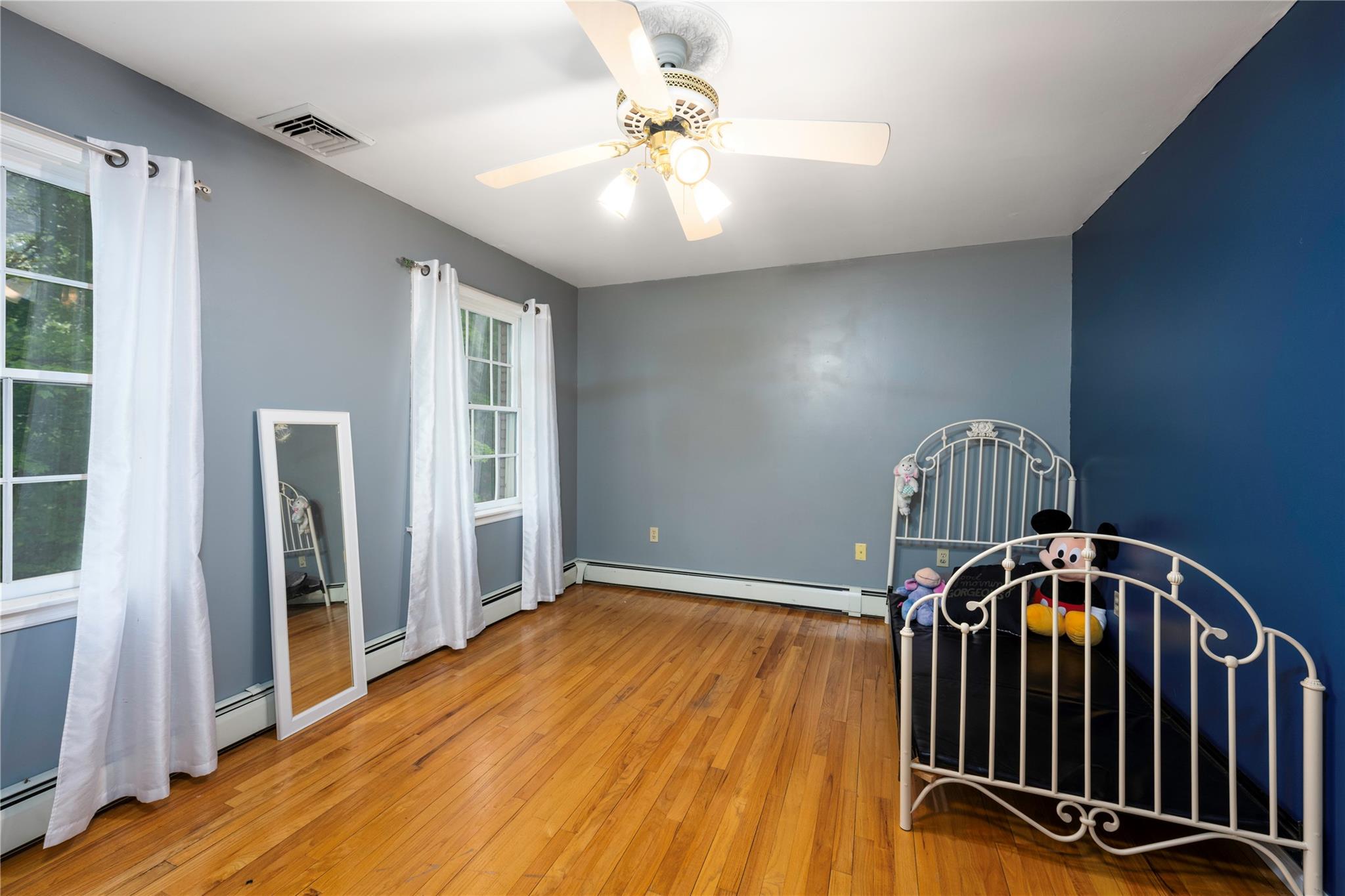 17 Stonegate Drive, Hyde Park, New York image 25