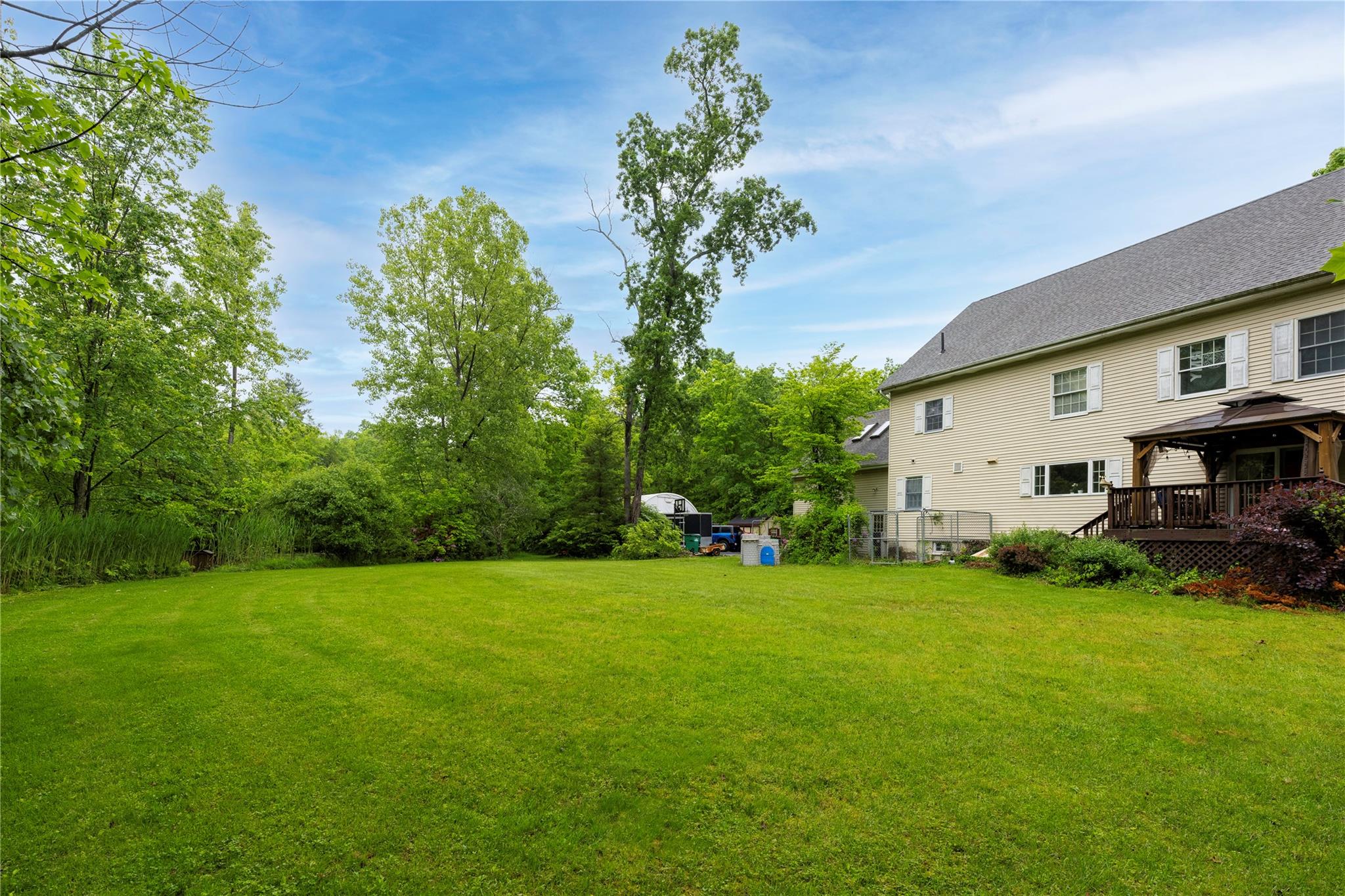 17 Stonegate Drive, Hyde Park, New York image 37