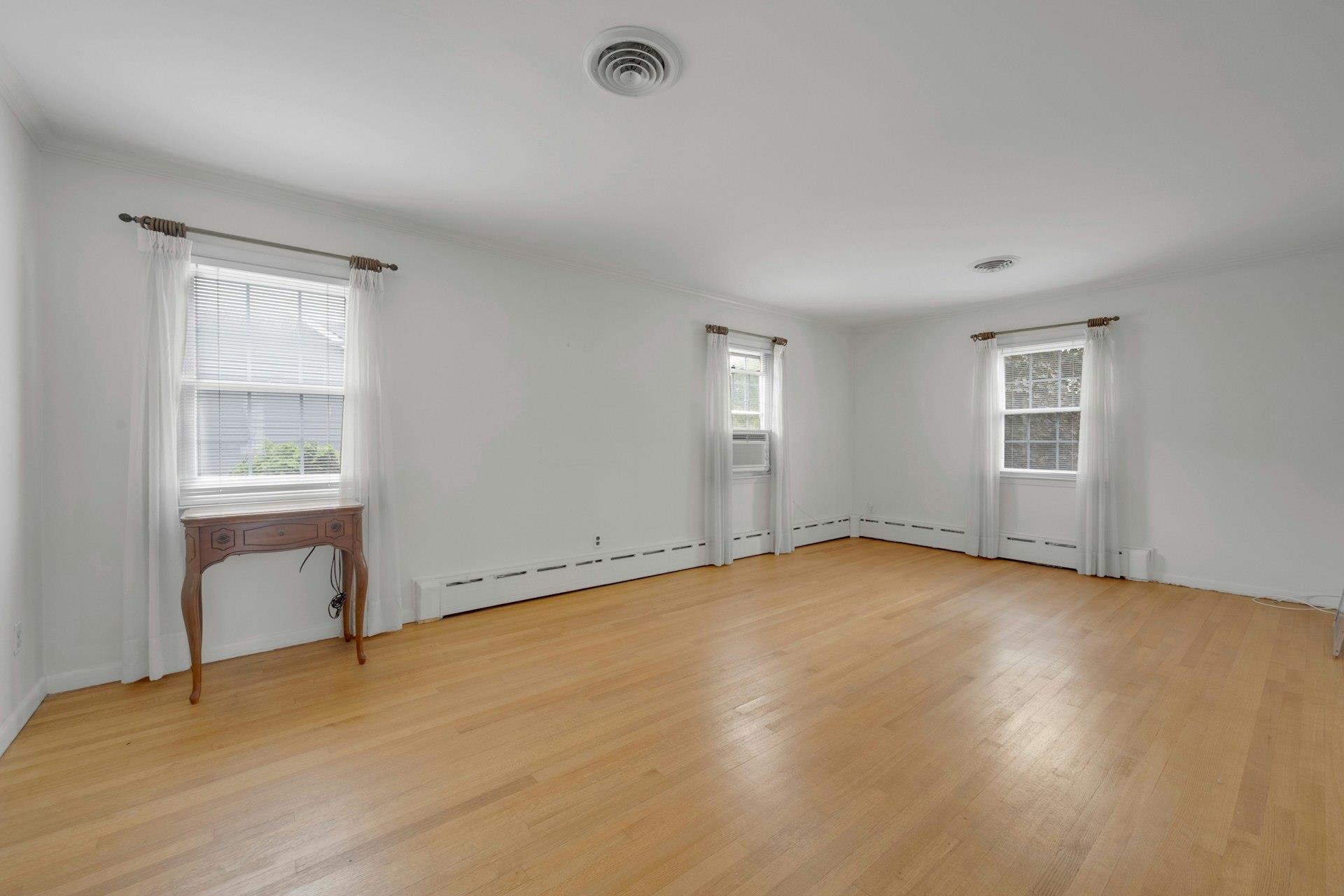 115 Fowler Avenue, Yonkers, New York image 24