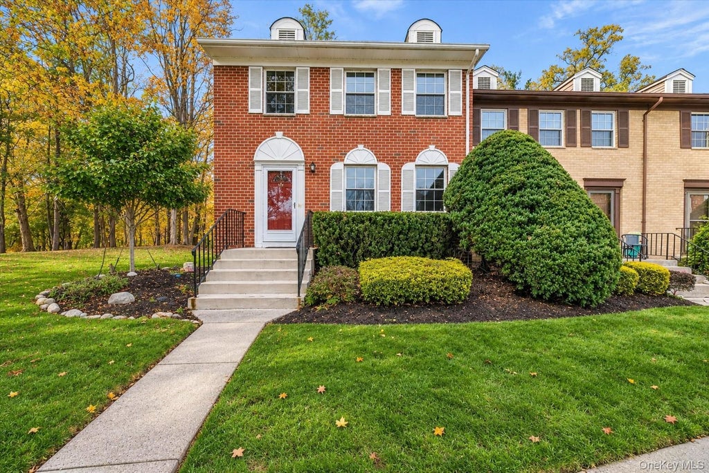 Photo of 441 Genesee Court, Suffern, NY 10901 (MLS # 1006744)