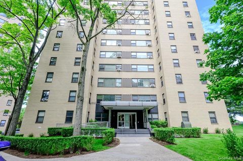 Homes For Sale - 3 Fordham Hill Oval #5E<br/> Bronx, NY 10468