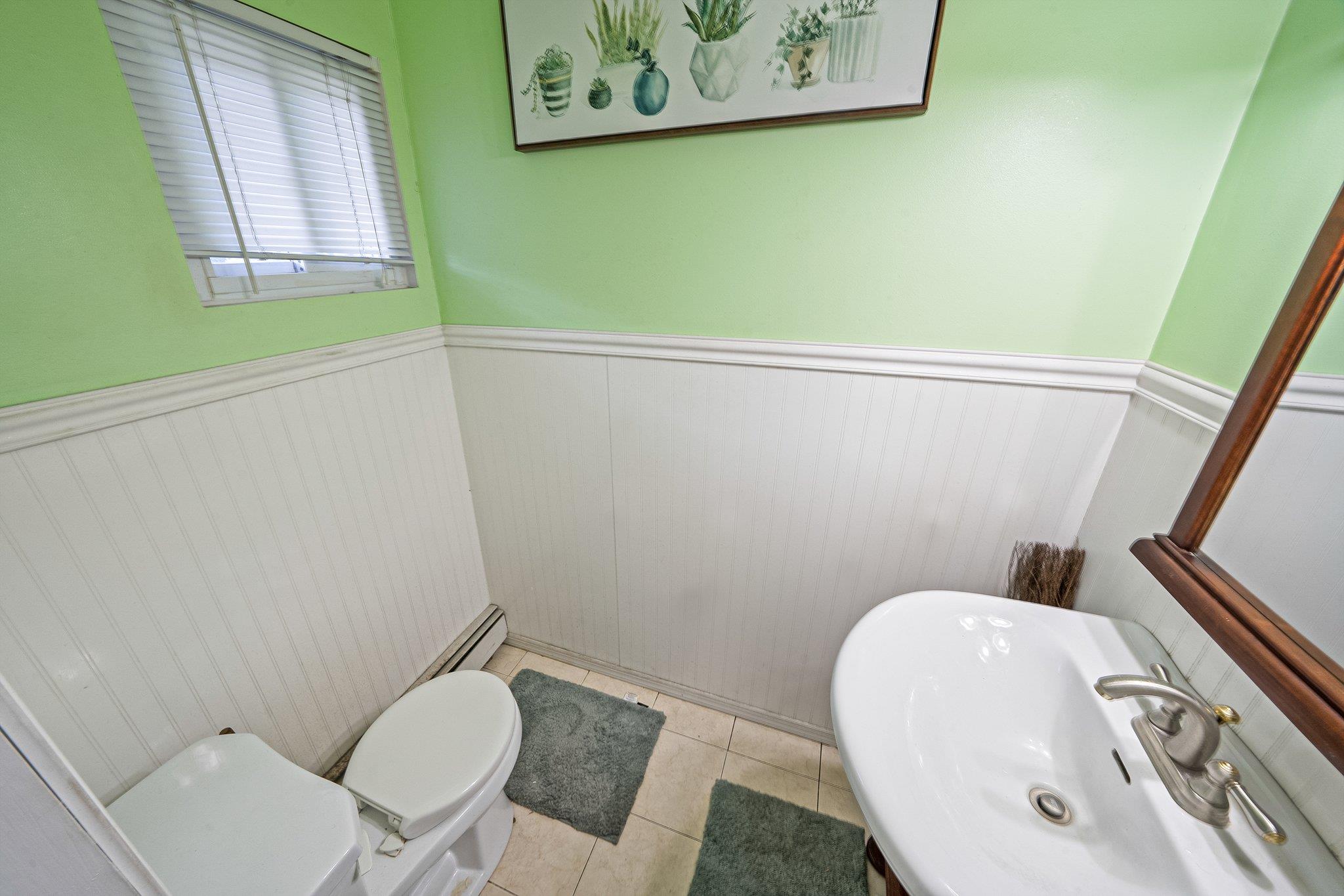 420 Old Country Road, Deer Park, New York image 24