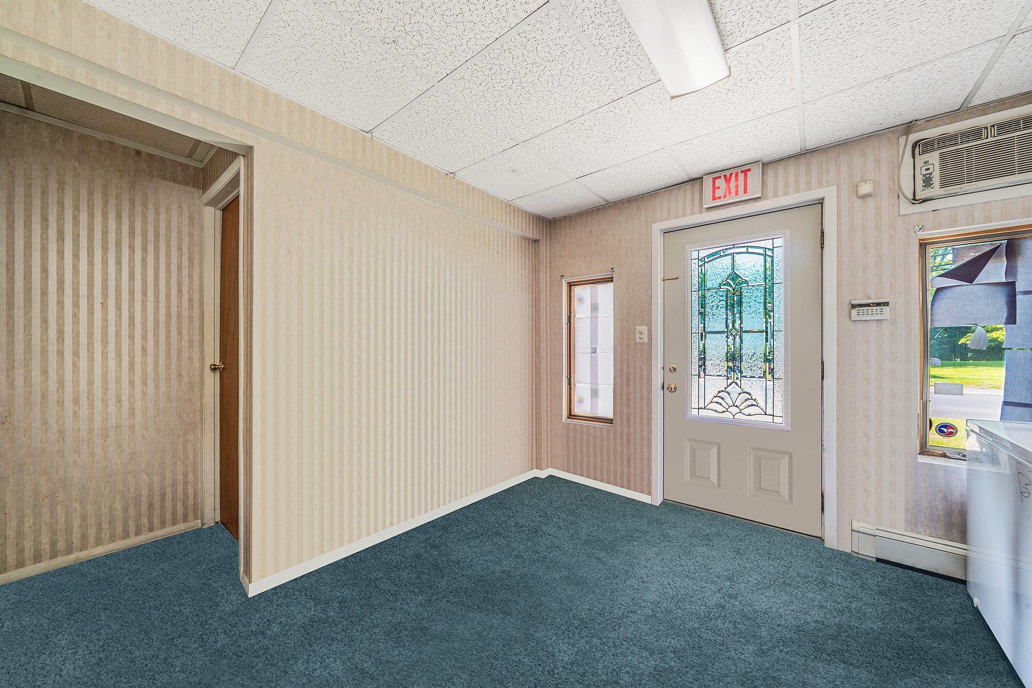 420 Old Country Road, Deer Park, New York image 19