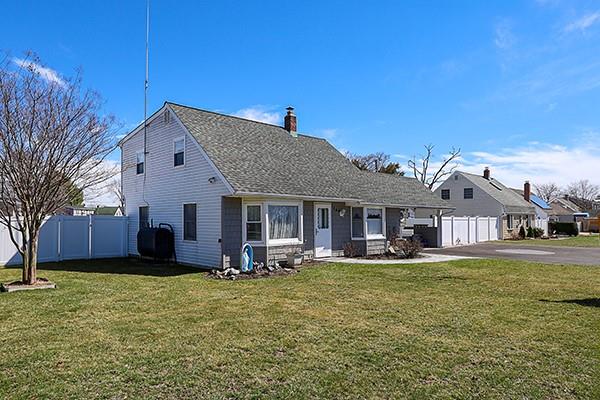 109 Loring Road, Hempstead, New York image 1