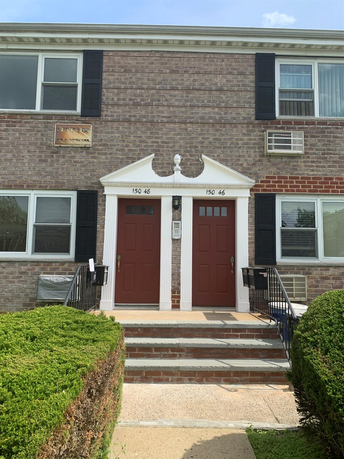 Melbourne Avenue 254B, Kew Gardens, Queens, NY - 1 Bedrooms  
1 Bathrooms  
4 Rooms - 