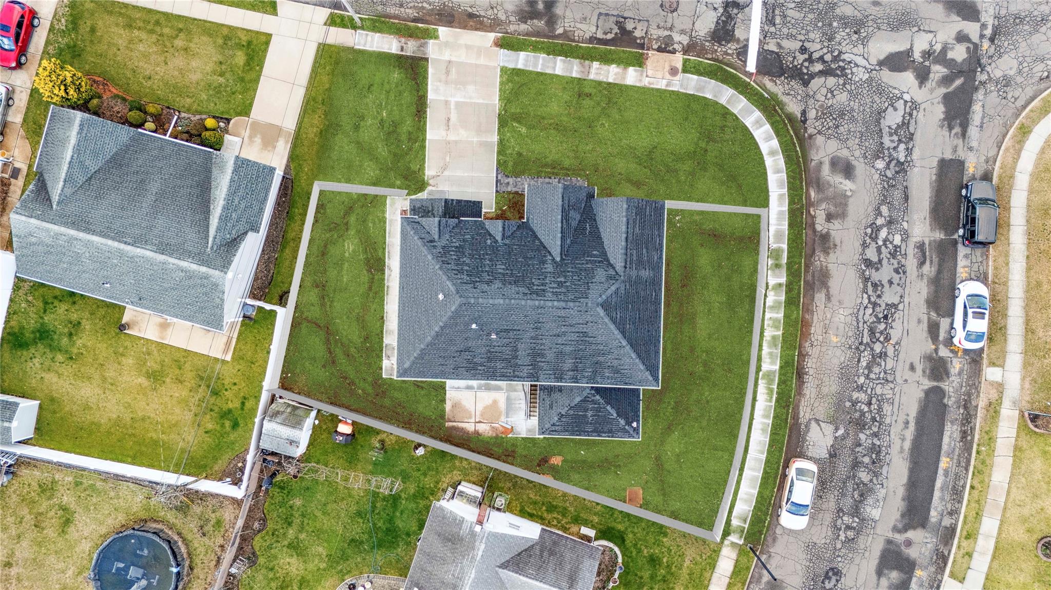 66 Berkshire Road, Bethpage, New York image 24