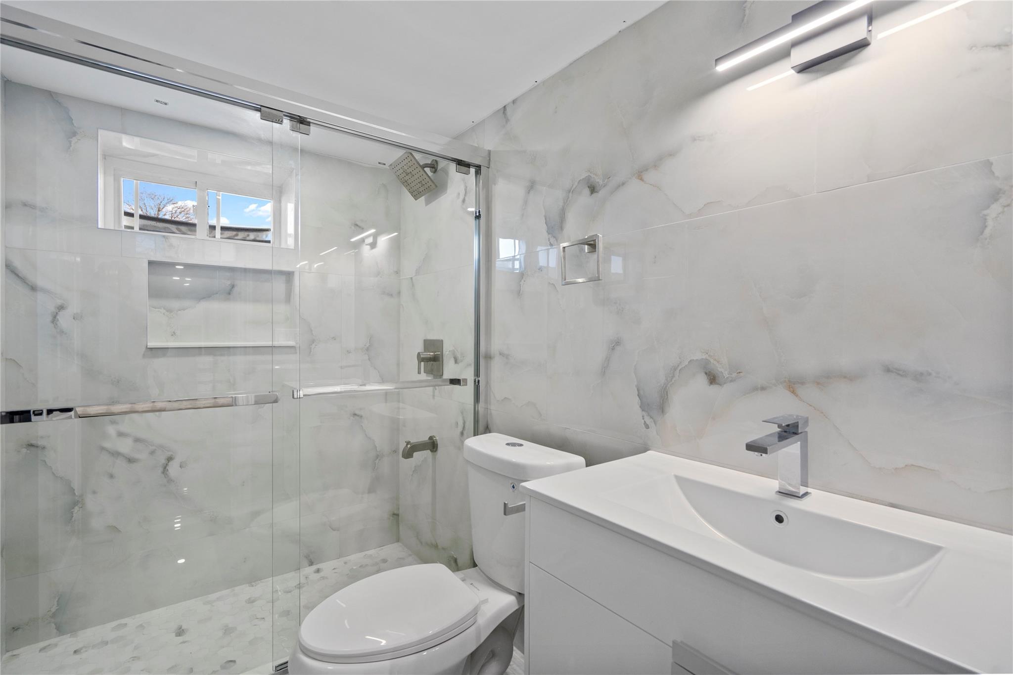 66 Berkshire Road, Bethpage, New York image 23