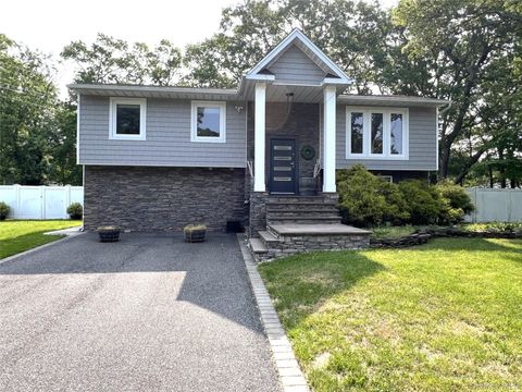 Photo of 35 Junard Boulevard, Port Jefferson Station, NY 11776 (MLS # 922222)