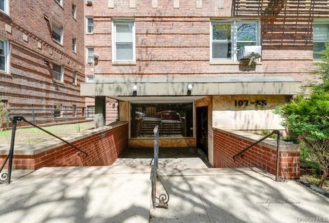 Photo of 102-55 67th Drive #1J, Forest Hills, NY 11375 (MLS # 920972)