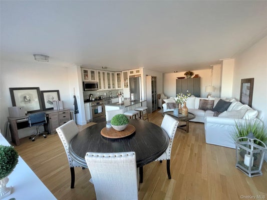 372 CENTRAL PARK W APT 20K, NEW YORK, NY 10025 - Image a47935c07d9bdbf74e6beab37fdcfd2e/2315518004