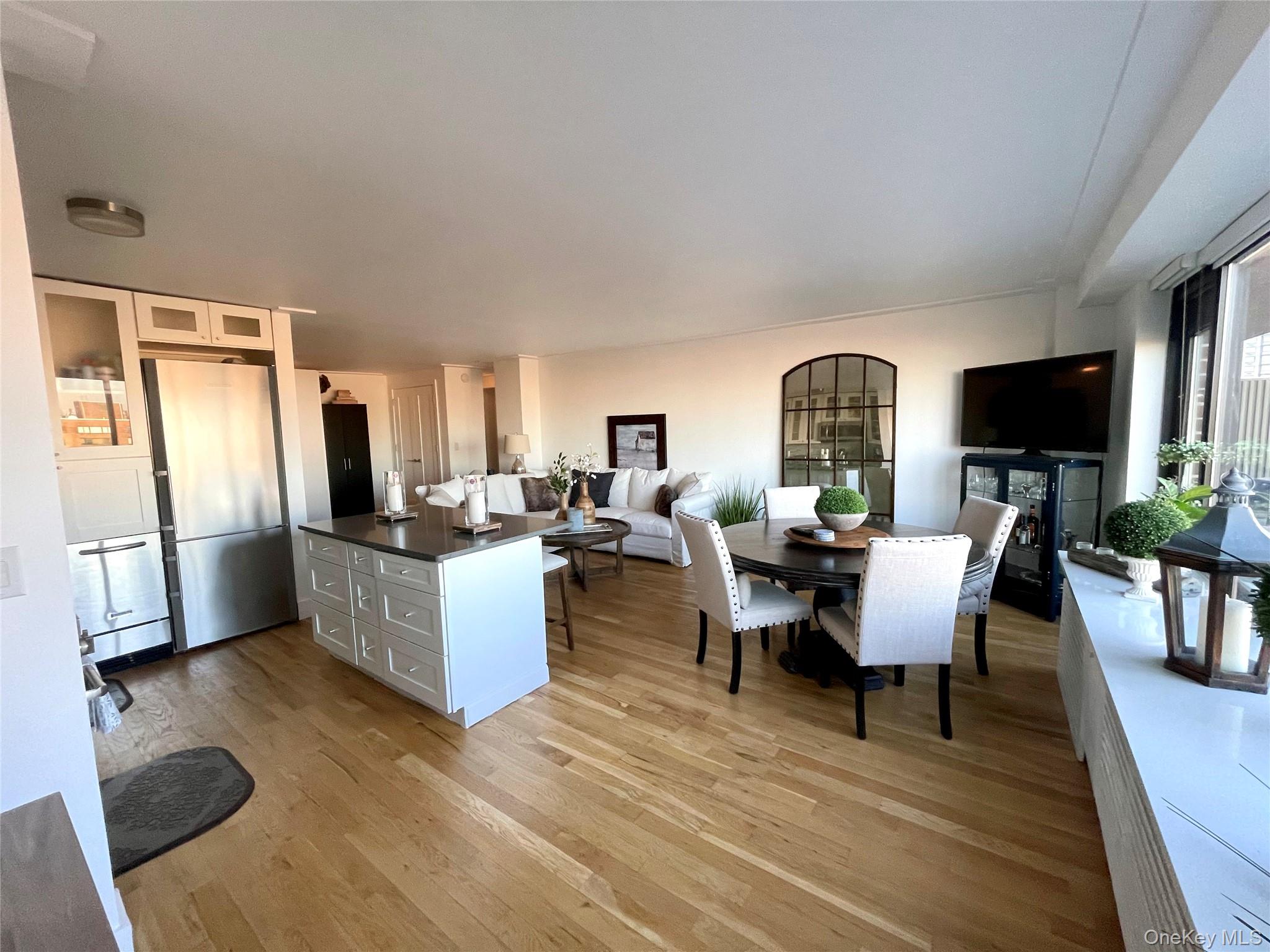 372 Central Park West 20K