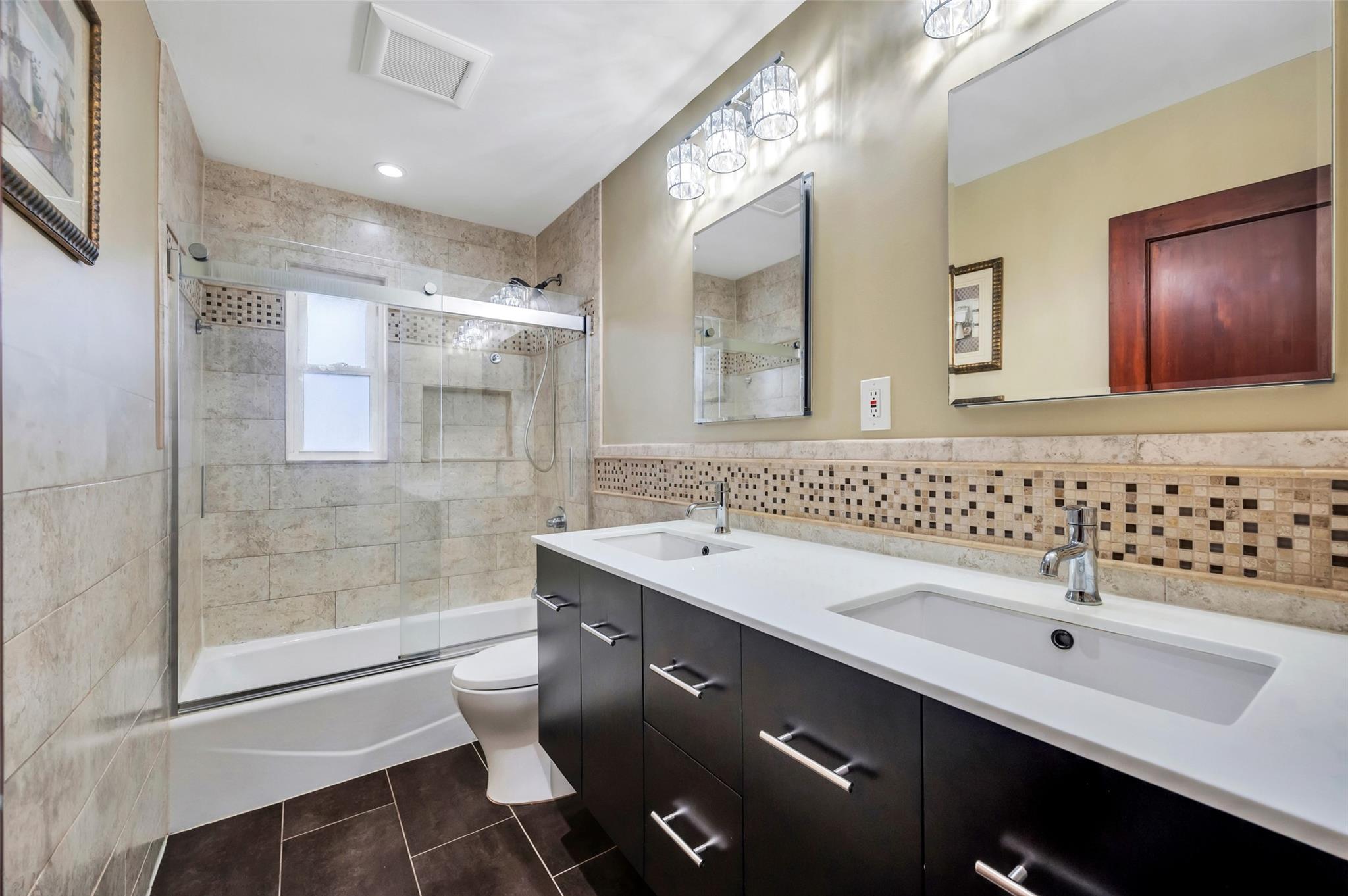 105 N Terrace Place, Valley Stream, New York image 20