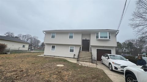 Homes For Sale - 47 Drayton Avenue<br/> Suffolk County, Bay Shore, NY 11706