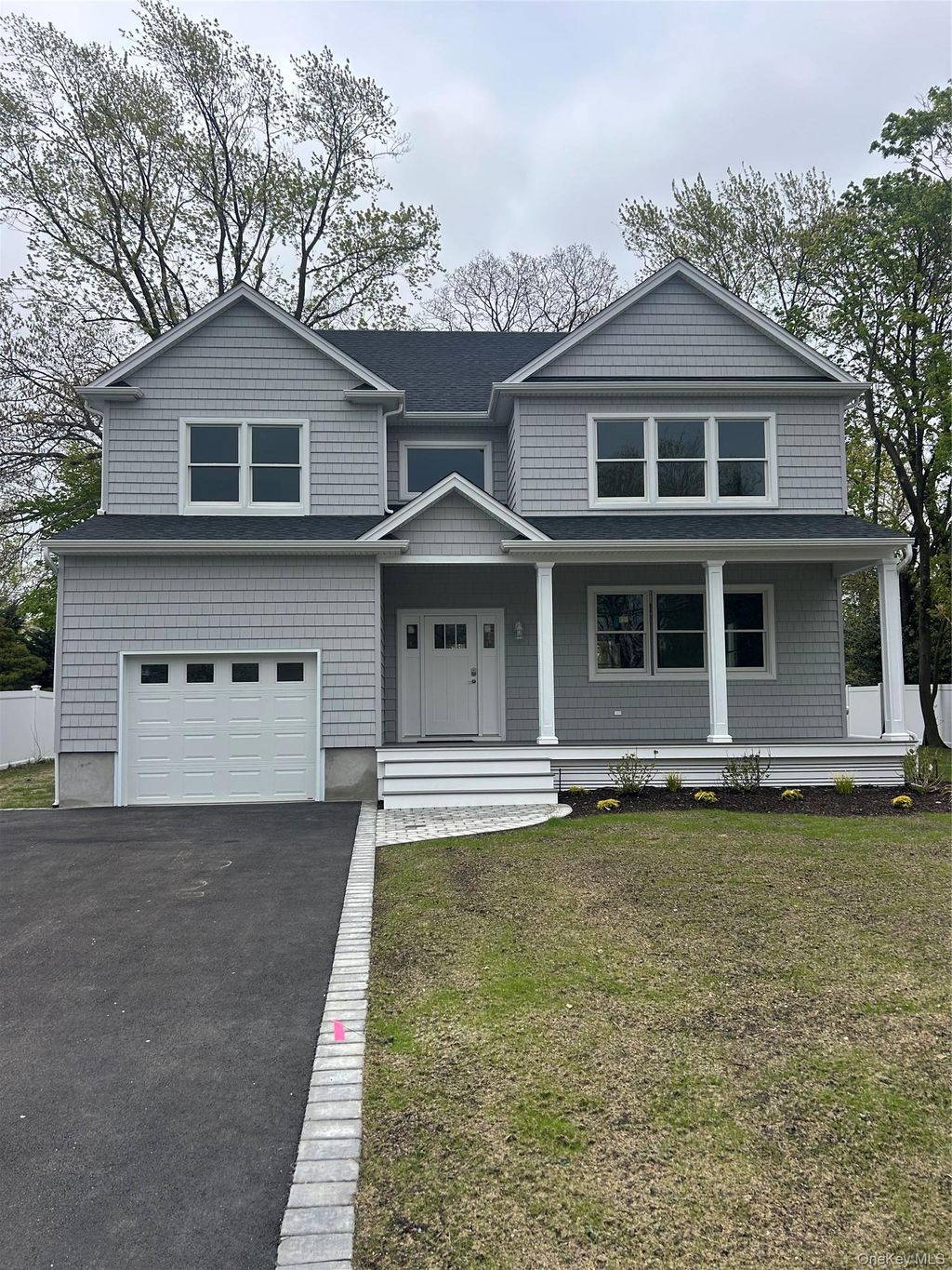 Photo of 969 Manor Lane, Bay Shore, NY 11706 (MLS # 993496)