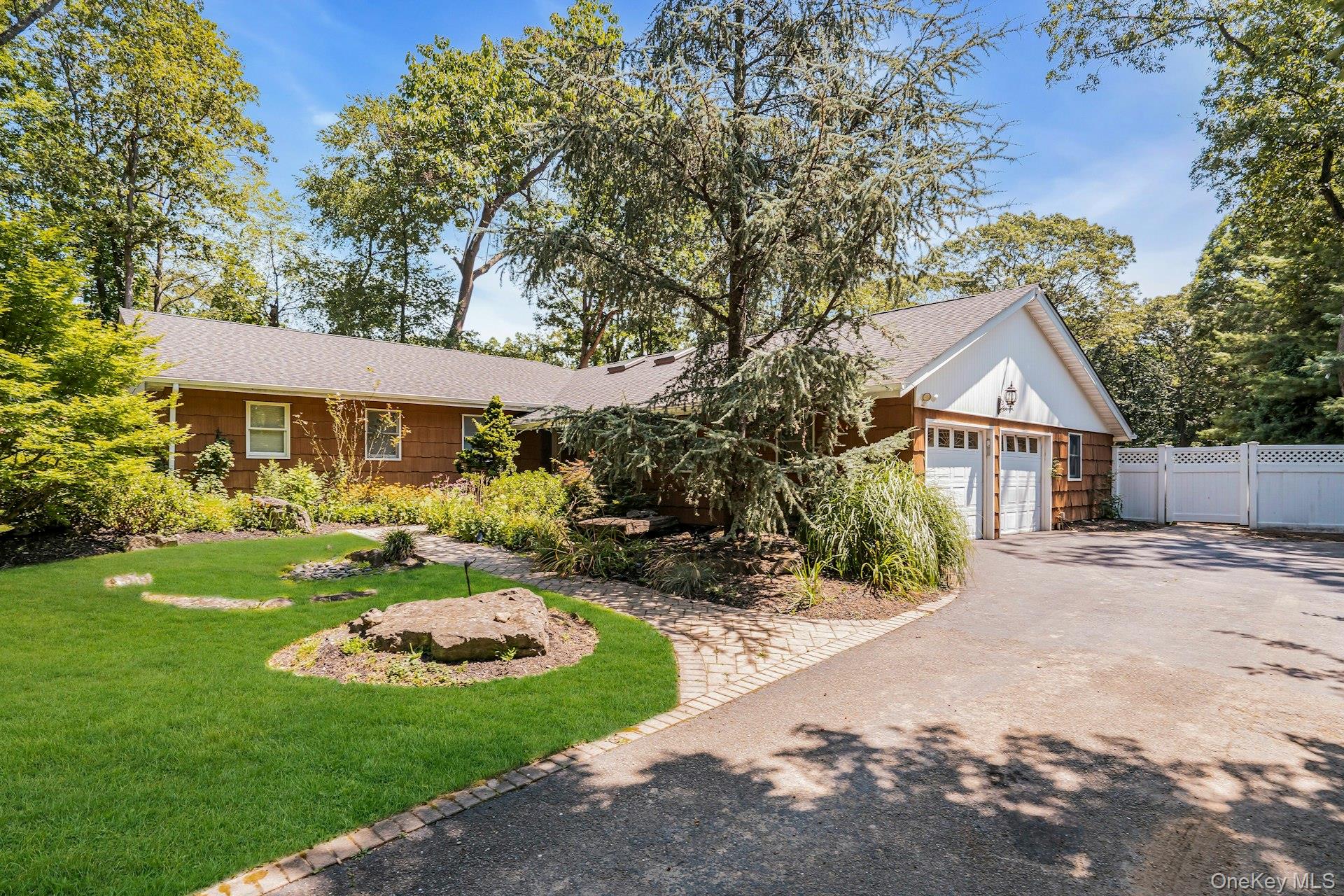 38 Arista Drive