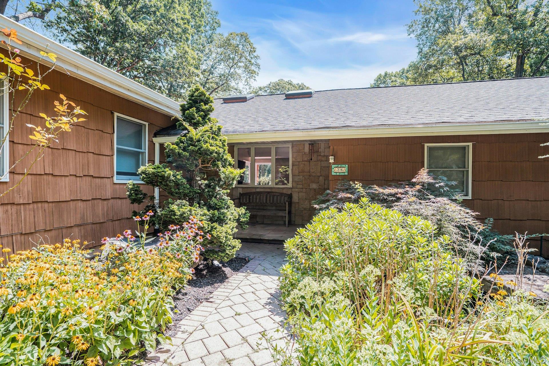 38 Arista Drive