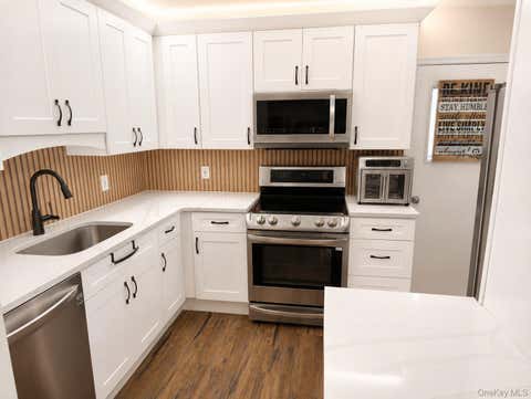 Condo For Sale - 1613 Old Country Road<br/> Elmsford, NY 10523