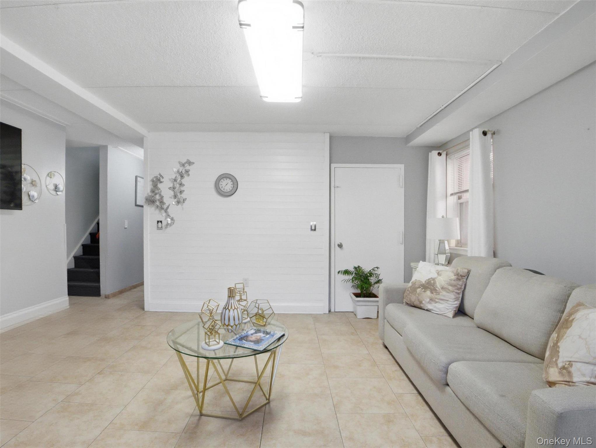 831 Longfellow Avenue