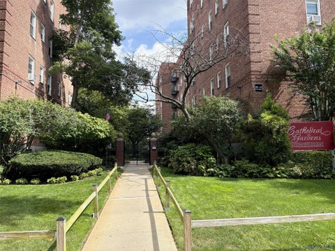Photo for 30 Catheral Avenue 4A