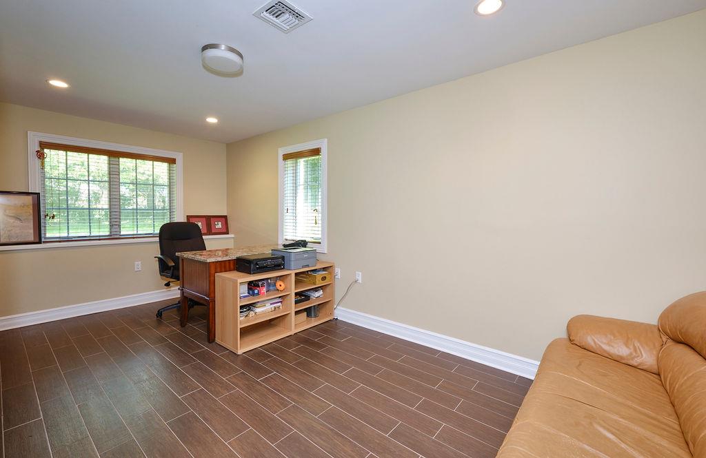 23 Tanners Road, Great Neck, New York image 31