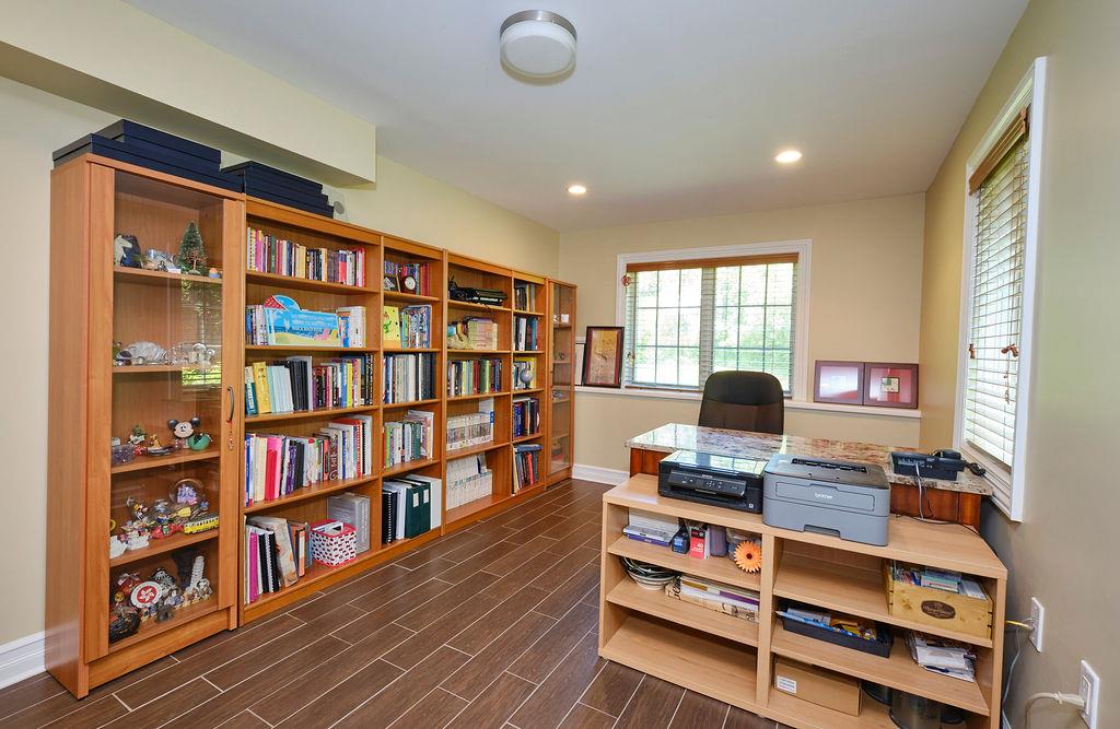 23 Tanners Road, Great Neck, New York image 32